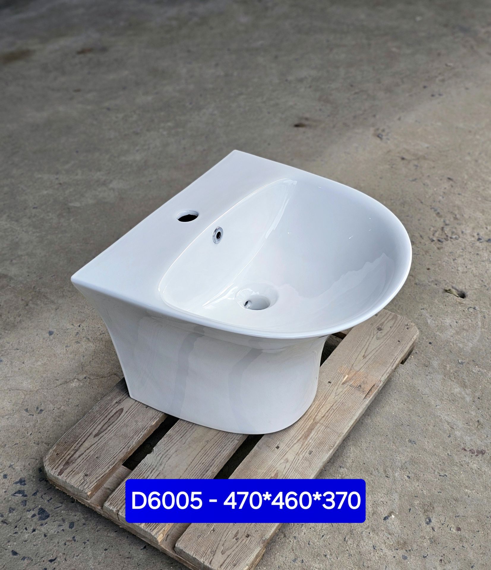 lavabo treo tường liền chân 6005