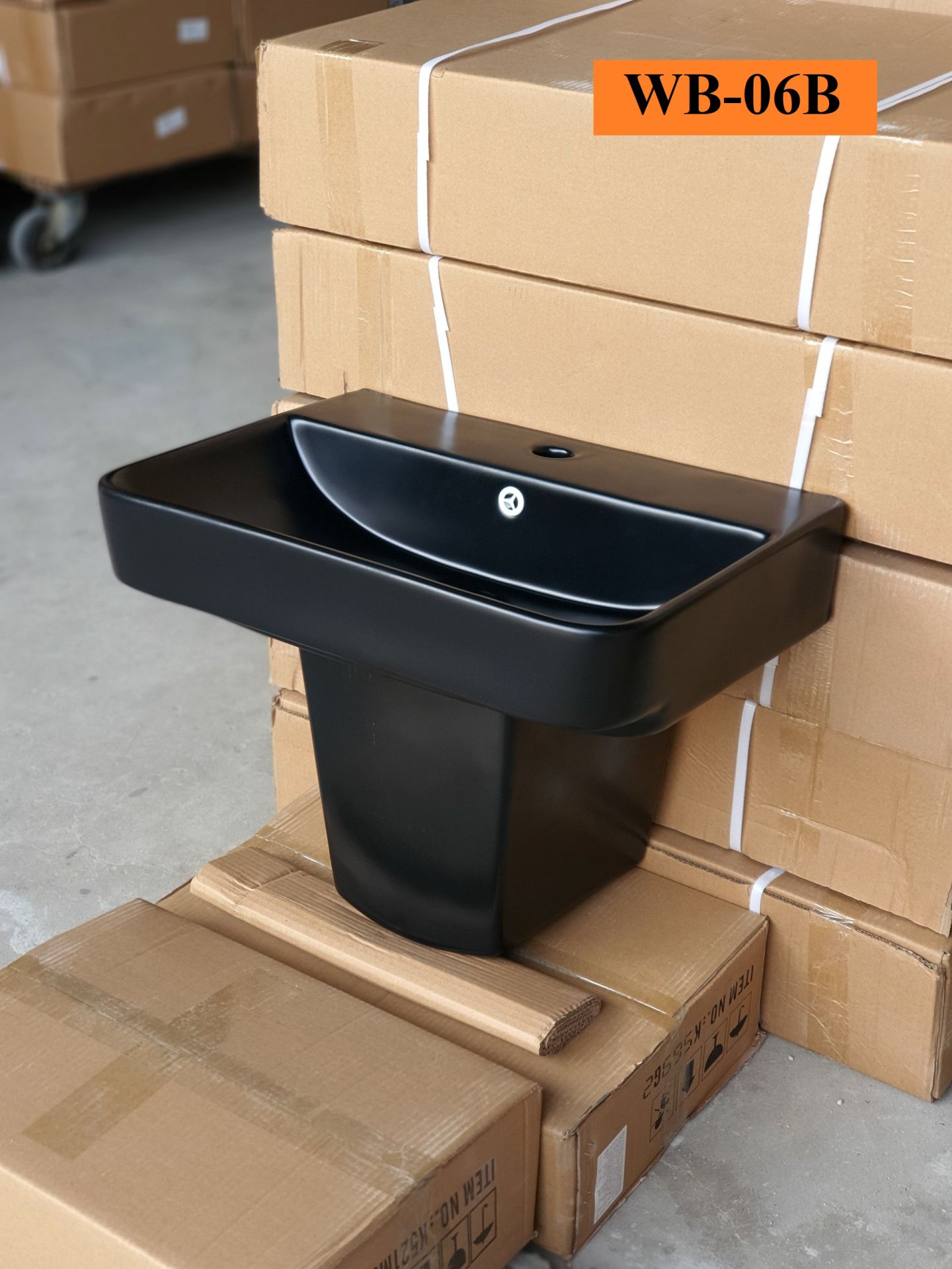 lavabo treo tường có chân Wb06B