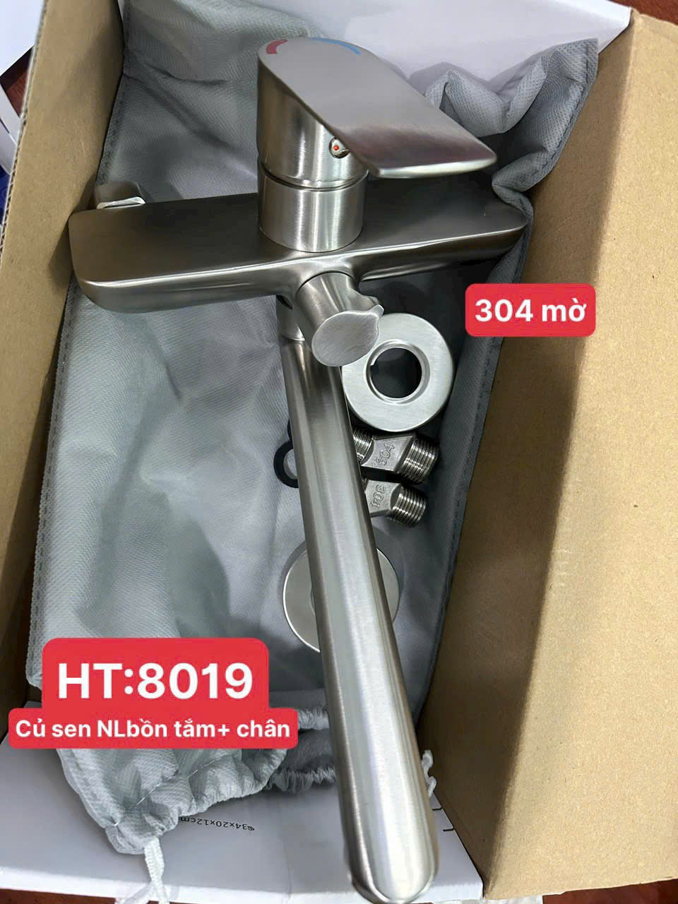 Củ sen nóng lạnh bồn tắm nằm inox 304