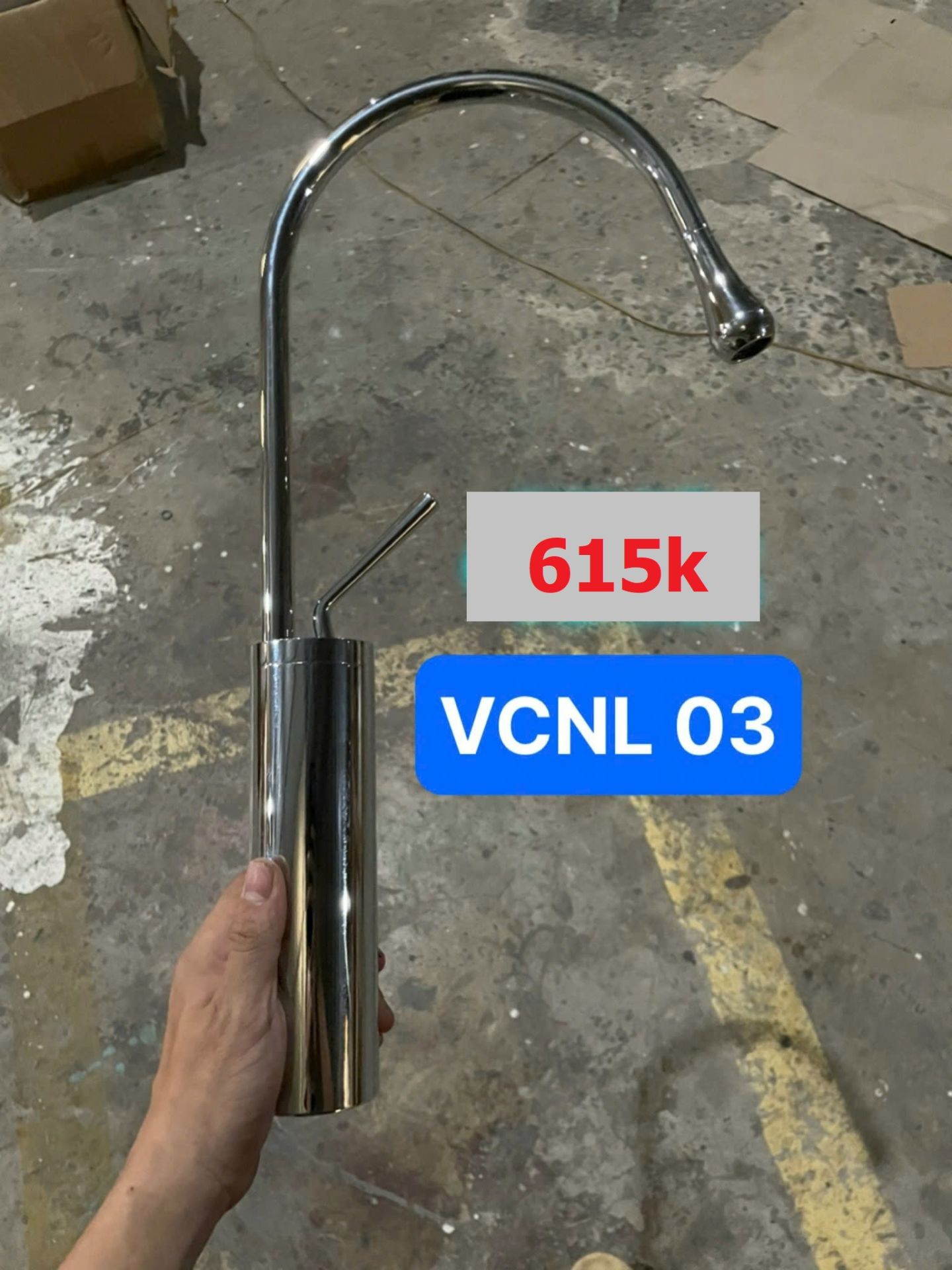 Vòi chén nóng lạnh crom