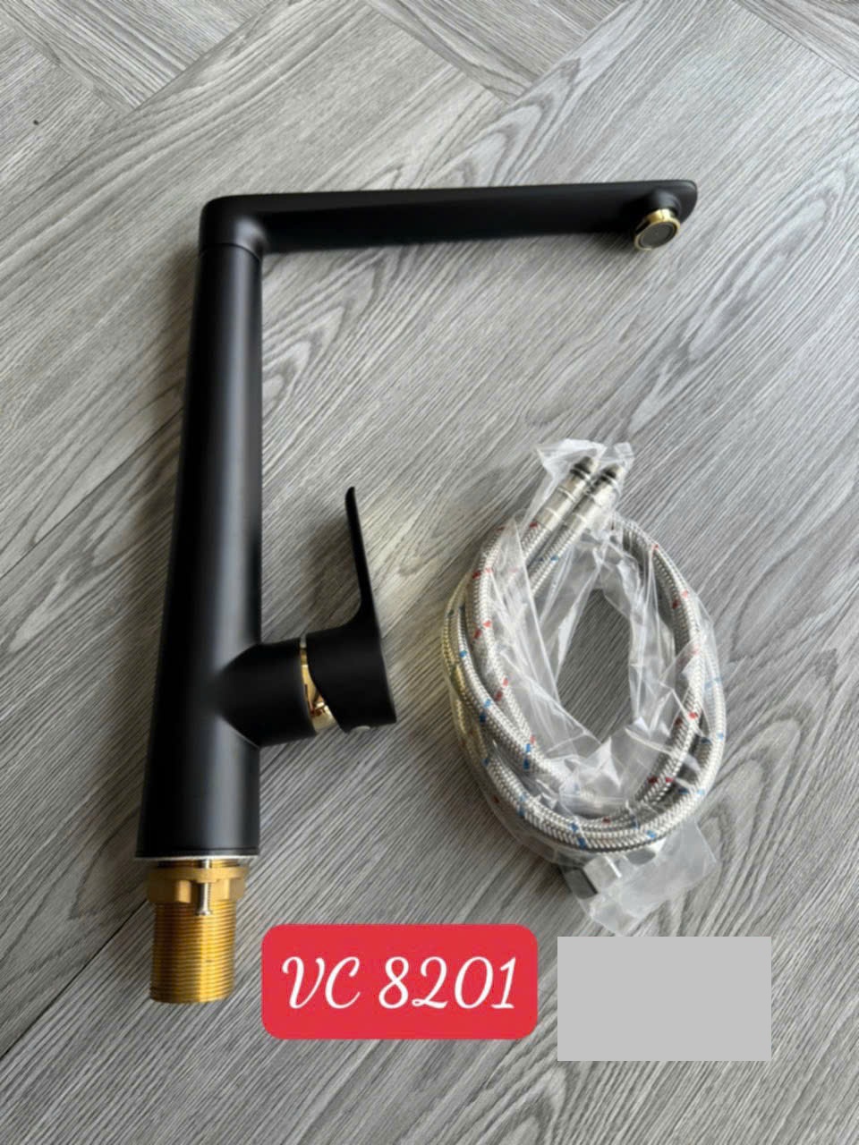 Vòi rửa chén nóng lạnh đồng mạ đen 8201
