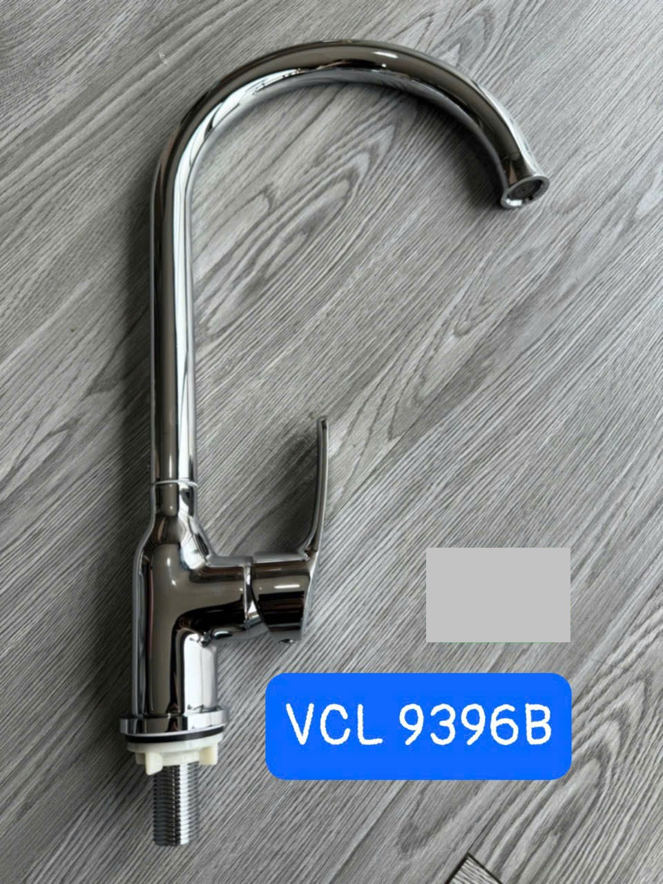 Vòi chén Lạnh inox bóng 9396B