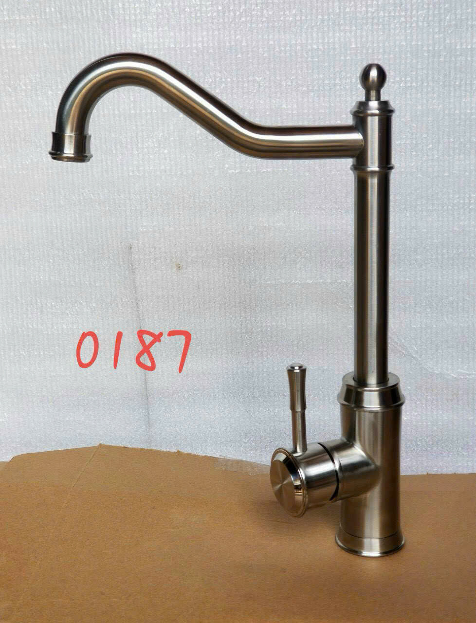 Vòi chén nóng lạnh inox 304 0187
