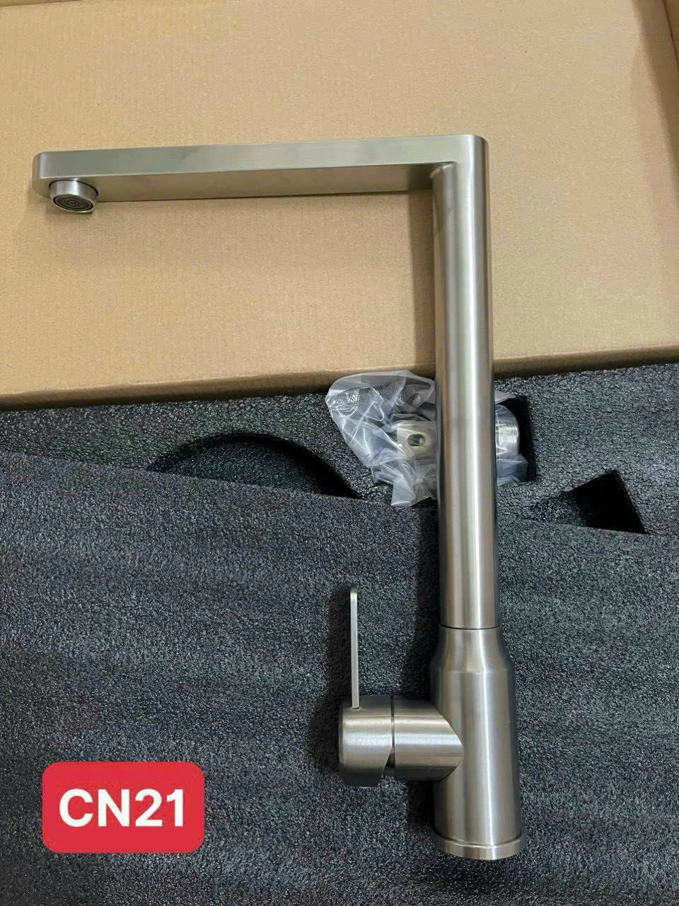 Vòi chén nóng lạnh inox 304 số 7 CN21