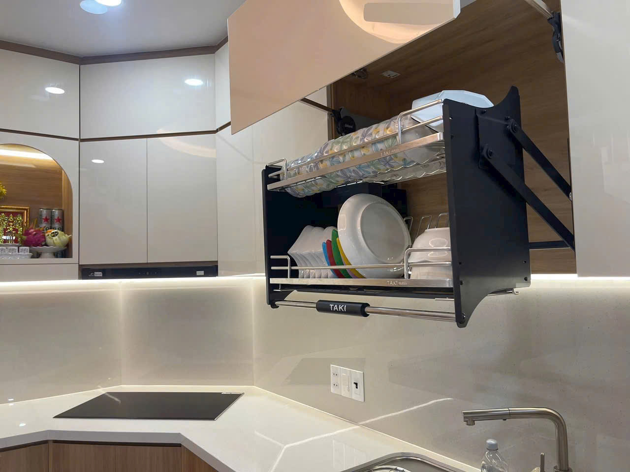 Kệ bát đĩa nâng hạ Oval Taki