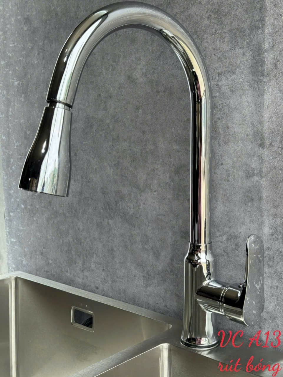 Vòi rửa chén nóng lạnh rút dây 