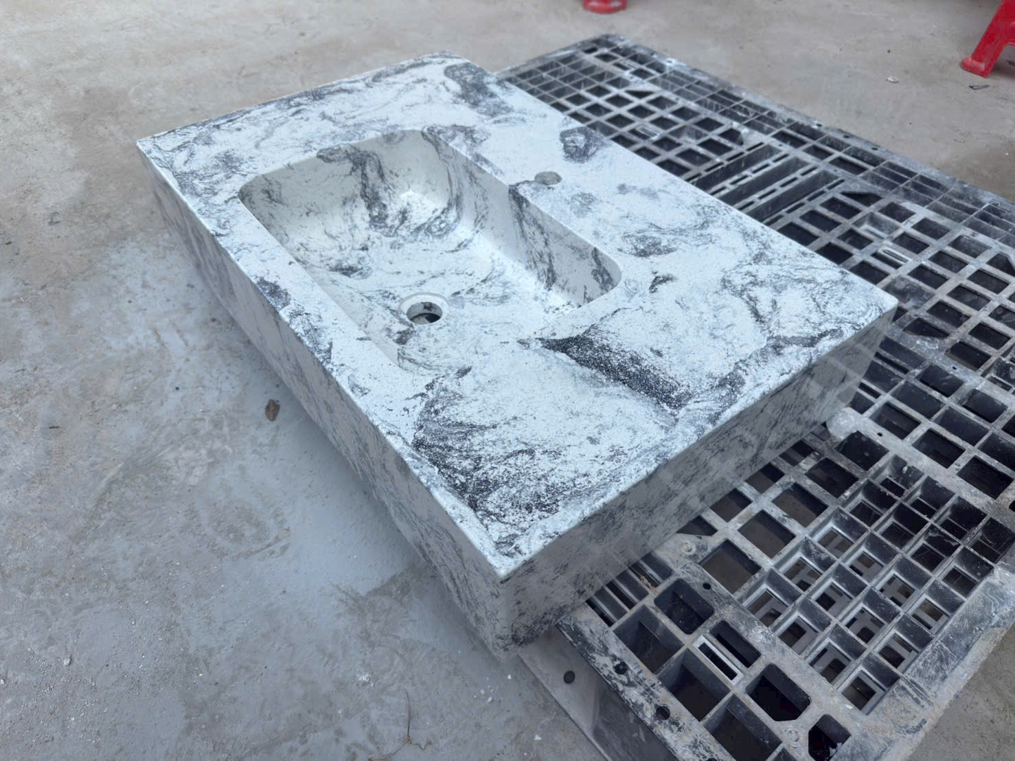 Chậu lavabo bê tông đá mài terrazzo chữ nhật hoa văn